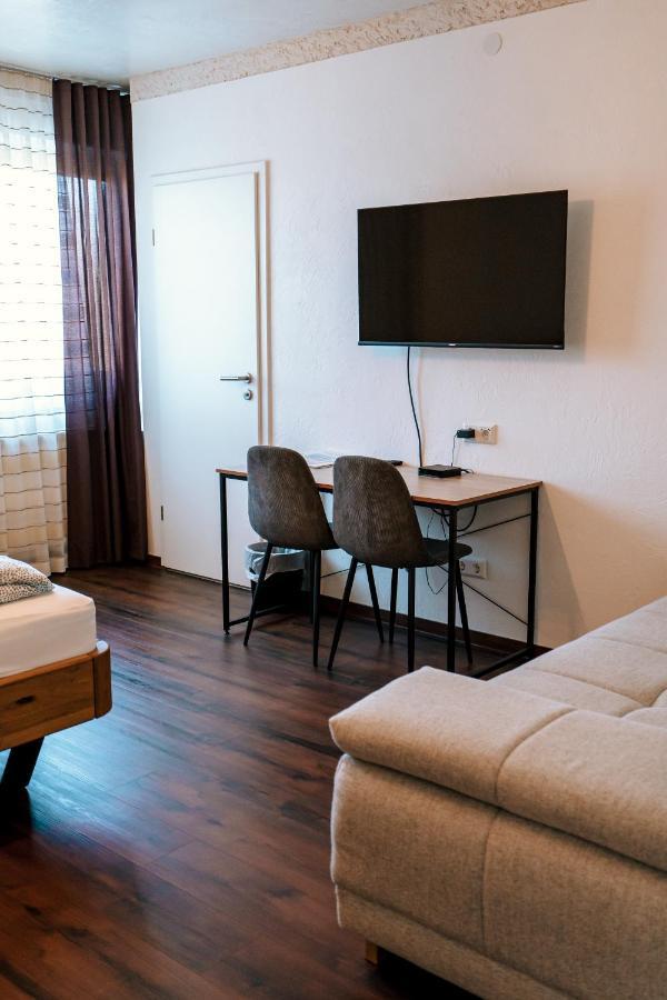 Dill Hotel Ilsede Buitenkant foto